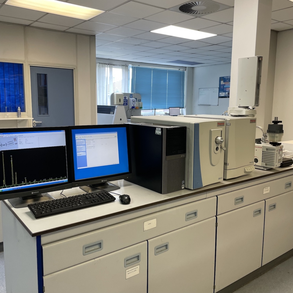 GCMS Gas Chromatograph Mass Spectrometer Thermo Focus DSQ II | Salford ...