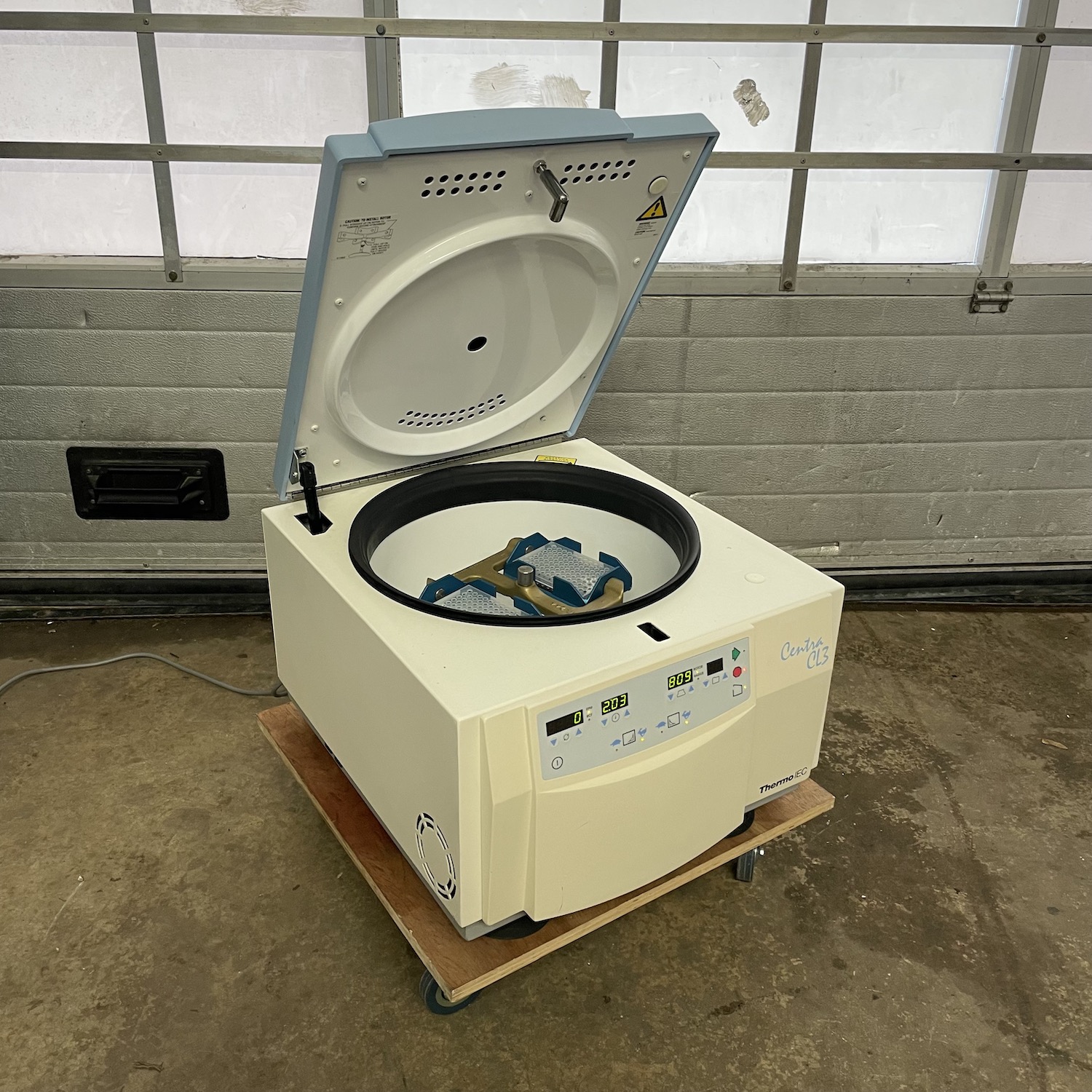 centrifuge | high speed | thermo iec | centra cl3