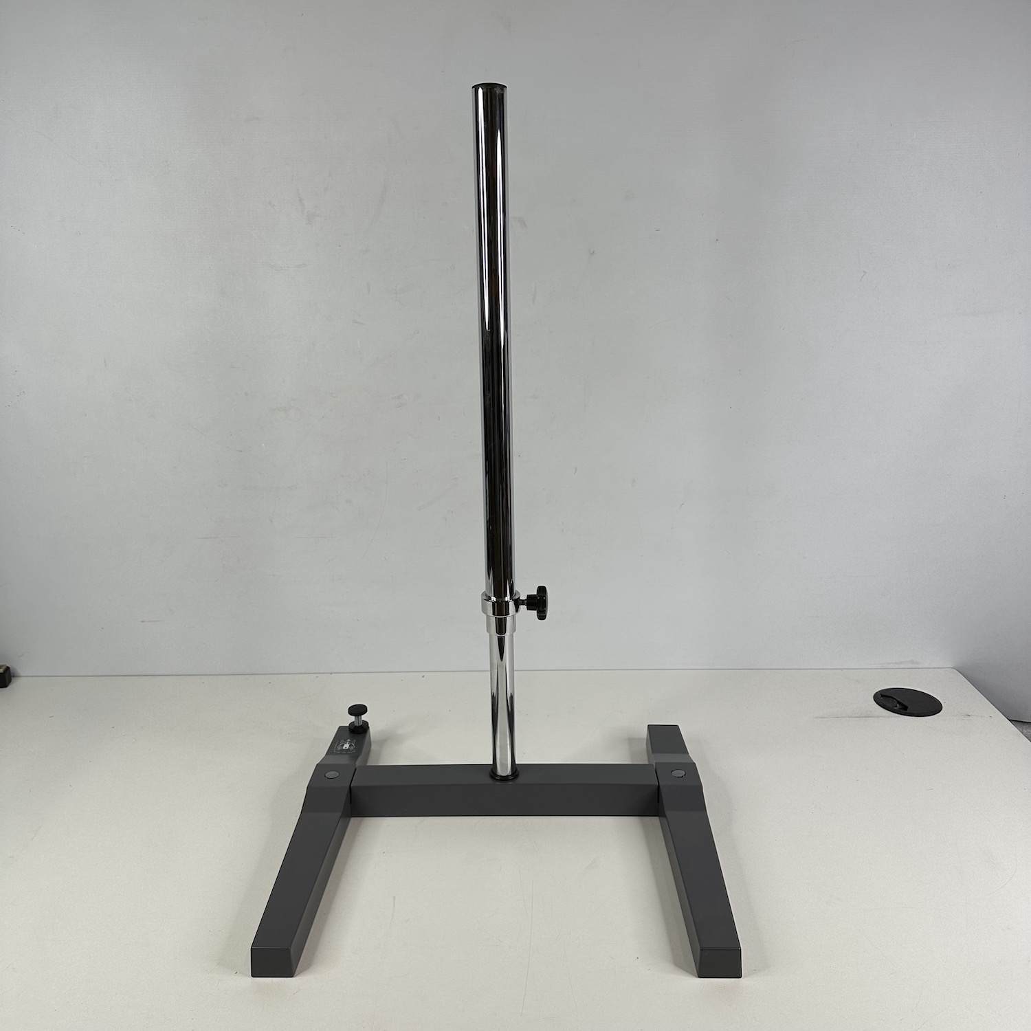 h stand | ika | r 2723 telescopic stand | 0001412100