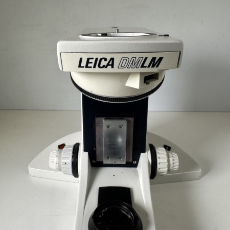 leica-dmlm-microscope-stand-888500-with-revolving-nosepiece-6-position