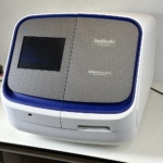 thermo-fisher-seqstudio-genetic-analyser-a33770-applied-biosystems