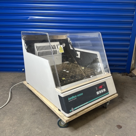 benchtop-incubator-shaker-innova-4000-new-brunswick-scientific-m1192-0100