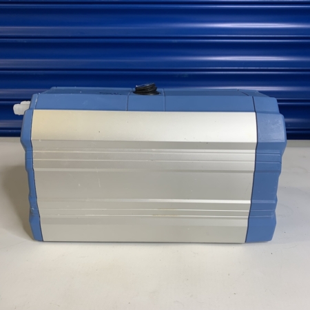 vacuubrand-me-1c-vacuum-pump-ptfe-diaphragm-chemistry