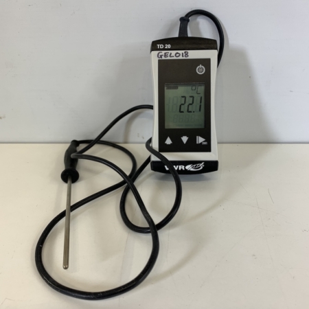 digital-thermometer-vwr-td20-p-n-620-2641