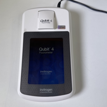 qubit-4-fluorometer-invitrogen-thermo-fisher-scientific-q33226