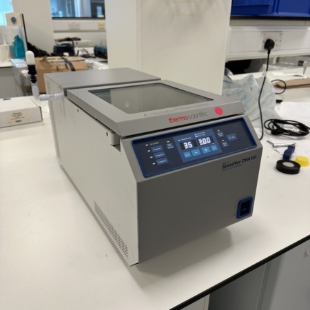 thermo-scientific-savant-speedvac-dna-130-integrated-vacuum-concentrator-system-dna130-230-15819206