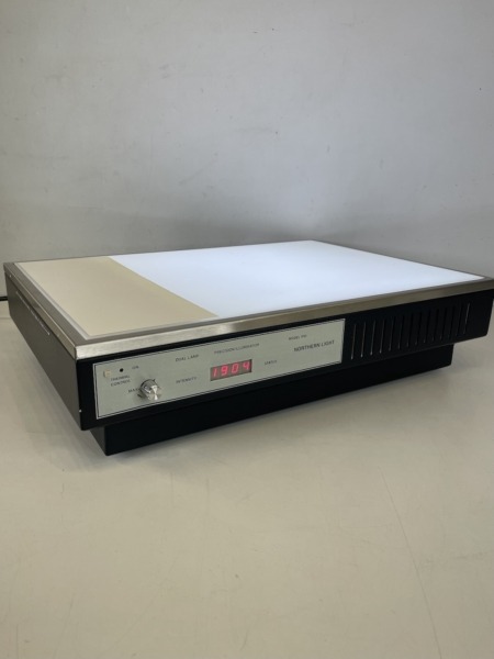 transilluminator-northern-lights-r95-model