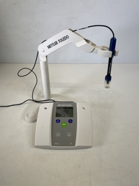 ph-meter-mettler-toledo-fiveeasy-fe20-including-probe-le409